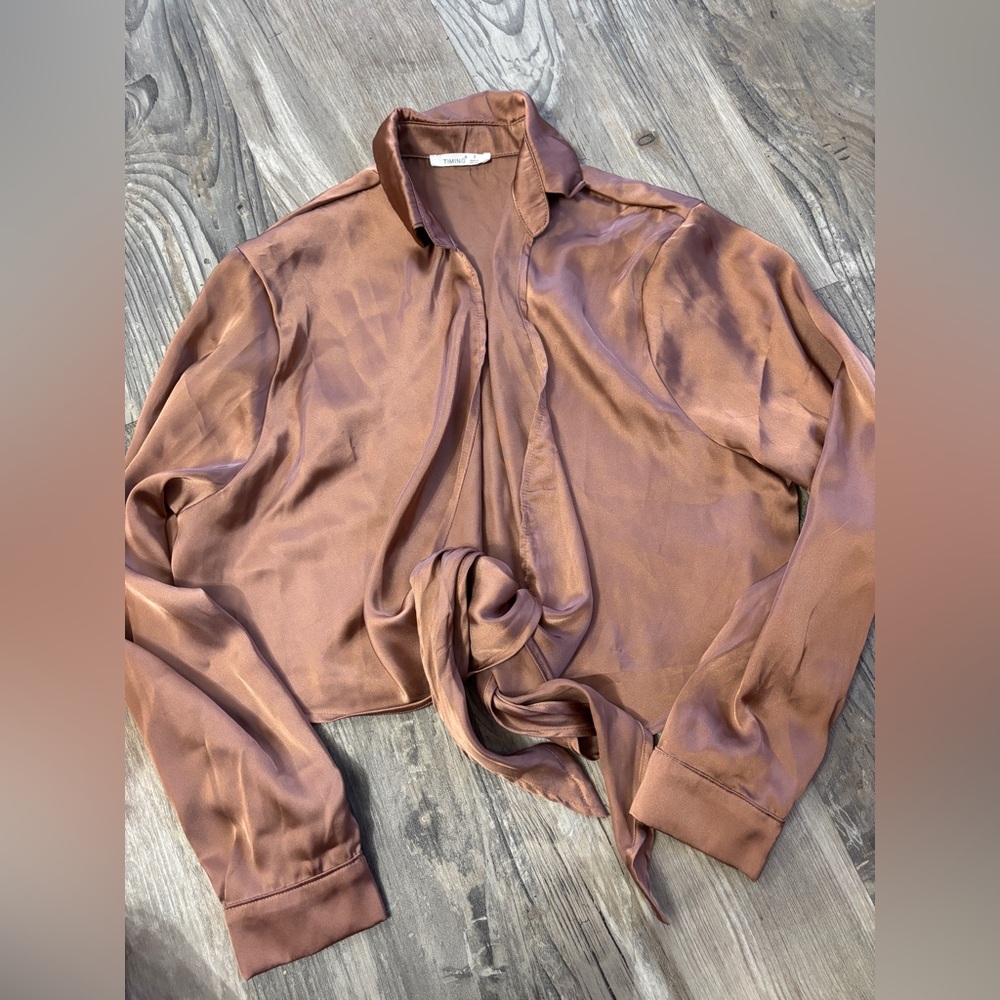 Brown silk tie top